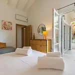 Villa Lux Fiorenza, 250 M To Southsardiniaholidays