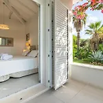 Lux Fiorenza, 250 M To Southsardiniaholidays Villa