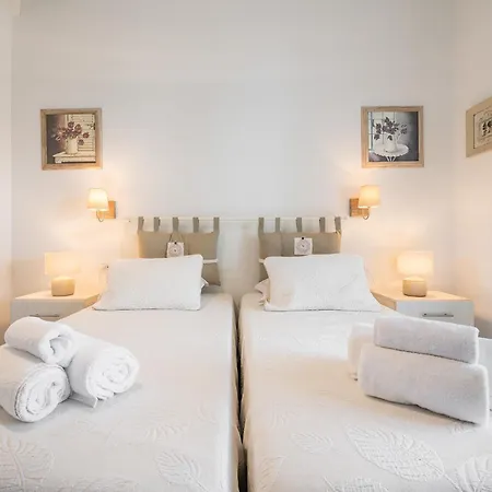 ヴィラ Lux Fiorenza, 250 M To Southsardiniaholidays *