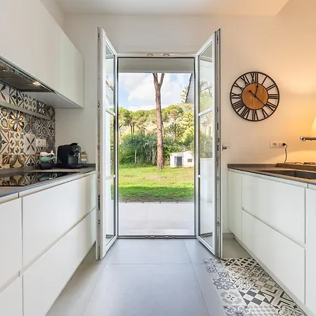 וילה Lux Fiorenza, 250 M To *