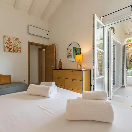 ヴィラ Lux Fiorenza, 250 M To Southsardiniaholidays
