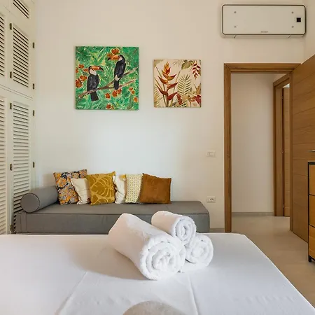 Lux Fiorenza, 250 M To Southsardiniaholidays ヴィラ *