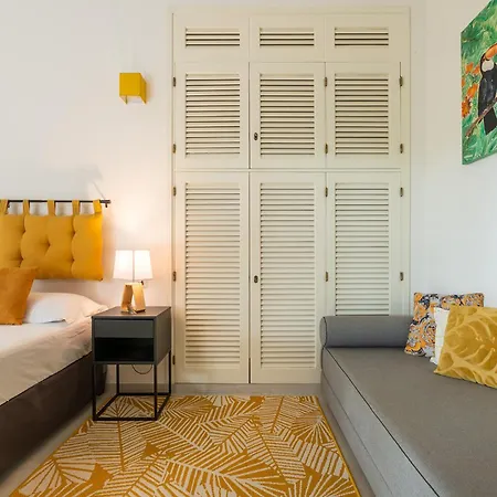 וילה Lux Fiorenza, 250 M To *