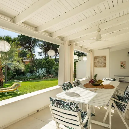 Lux Fiorenza, 250 M To Southsardiniaholidays Villa Is Morus