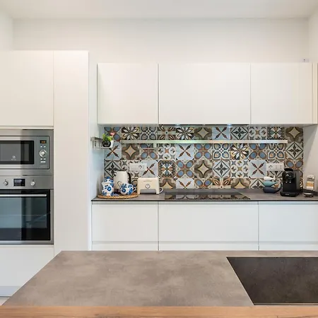 וילה Lux Fiorenza, 250 M To Is Morus