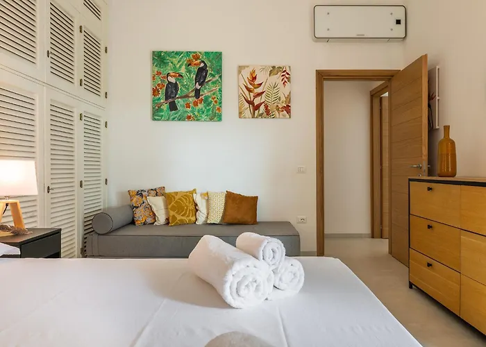 Lux Fiorenza, 250 M To Southsardiniaholidays Вилла *