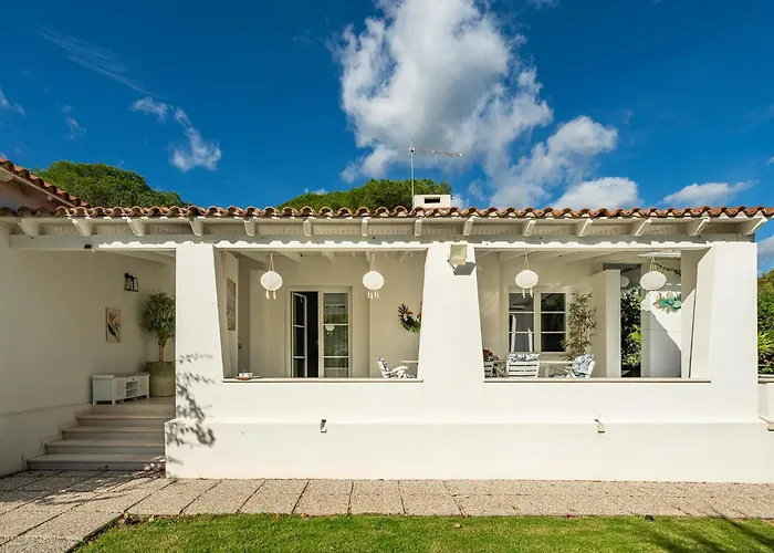Lux Fiorenza, 250 M To Southsardiniaholidays * Ис Морус