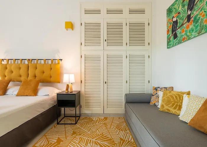 Вилла Lux Fiorenza, 250 M To Southsardiniaholidays *