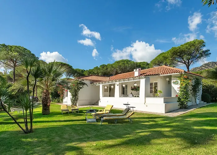 Lux Fiorenza, 250 M To Southsardiniaholidays Ис Морус