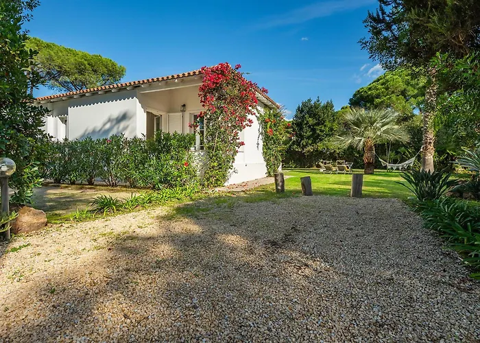 Lux Fiorenza, 250 M To Southsardiniaholidays Вилла *