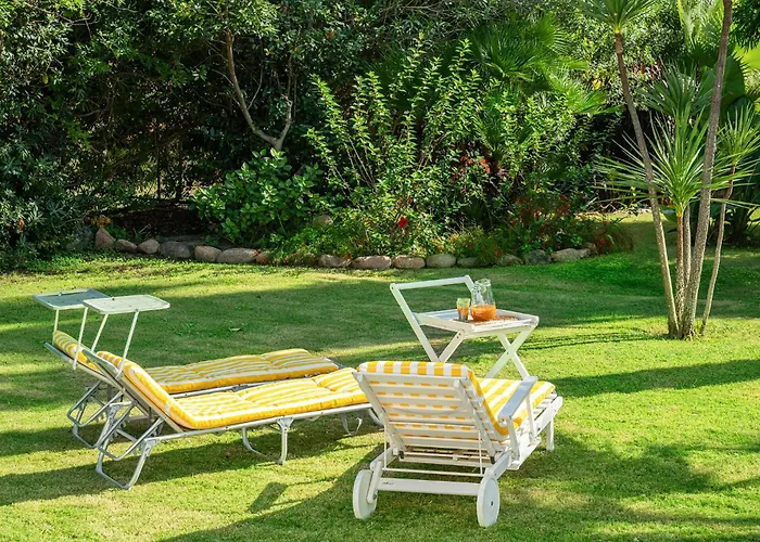 Вилла Lux Fiorenza, 250 M To Southsardiniaholidays *